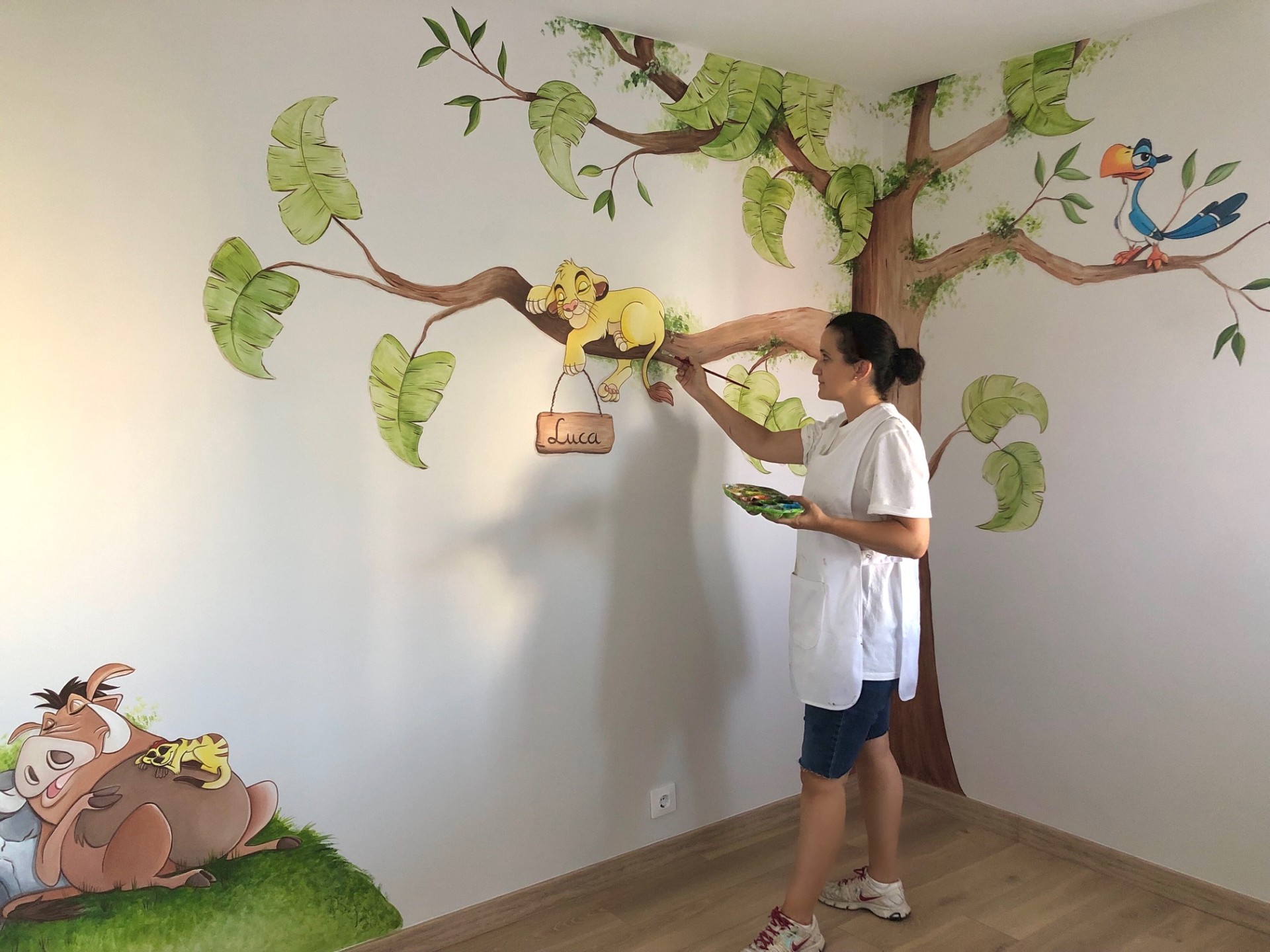 mural infantil pintado de disney en pared